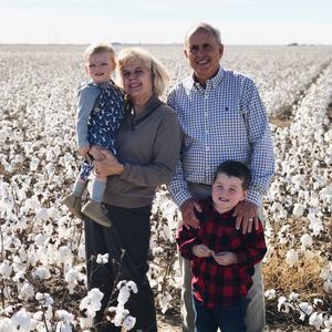 Meet your Posher, Candace